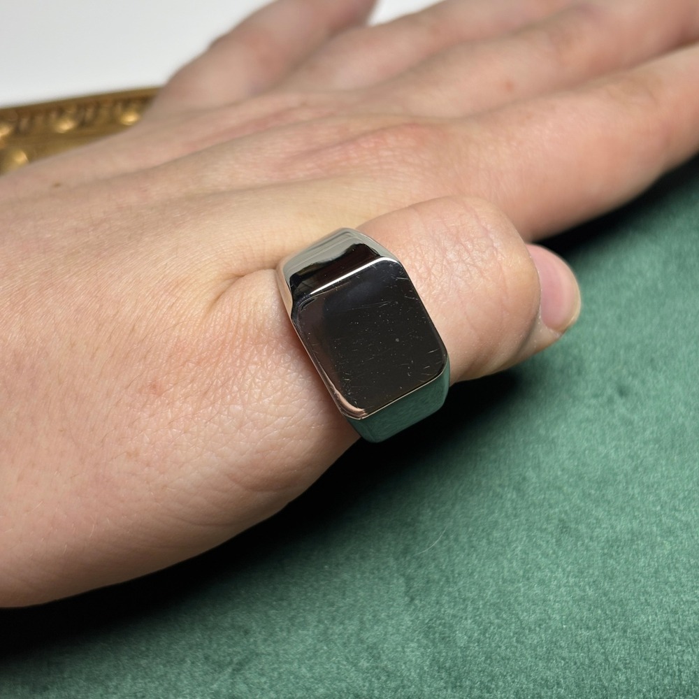 Mens Silver Square Signet Ring Polished Metal Minimalist Pinky Ring Size 12 - Picture 4 of 5
